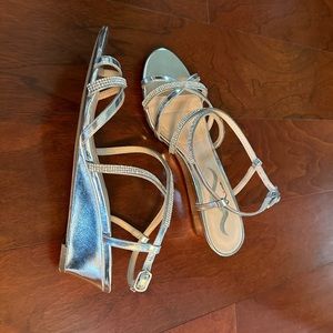 Nina Sandal